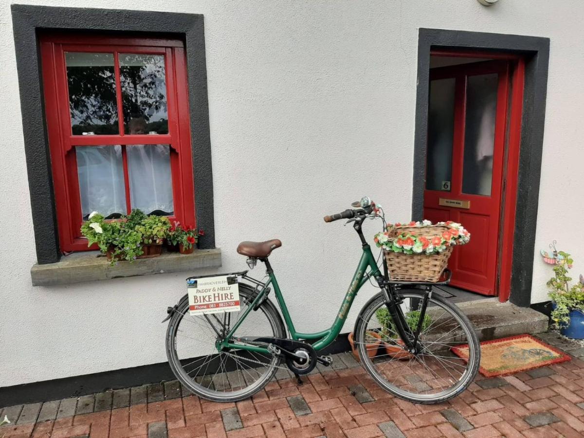 Nellys Bed And Bikes Otel Westport Dış mekan fotoğraf